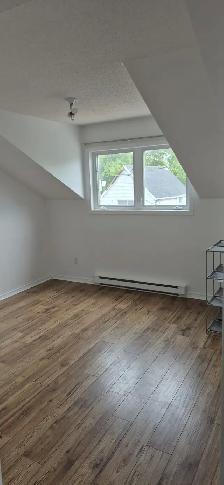 Duplex sur 2 étages – 3 chambres | Libre immédiatement - Photo 4