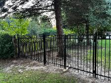 Aluminum Fence - Photo 3