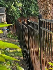 Aluminum Fence - Photo 4
