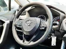 2022 Toyota RAV4 LE - Photo 15