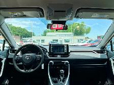 2022 Toyota RAV4 LE - Photo 17