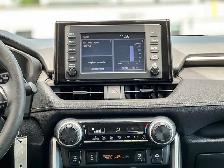 2022 Toyota RAV4 LE - Photo 21