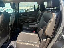 2023 GMC Acadia - Photo 9