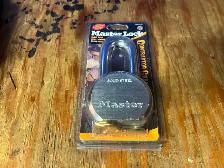 CADENAS ( MASTER LOCK ) NEUF JAMAIS SERVI ET CABLE EN ACIER $65 - Photo 2