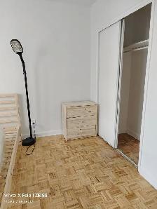 Room Available in 1 Bdrm   Den Apartment - Photo 6