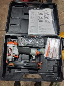 Paslode pneumatic brad nailer excellent condition