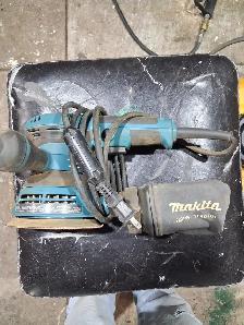 Makita 5 inch random orbital sander