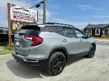 2023 GMC Terrain AT4! AWD! LOW LOW KMS! CLEAN CARFAX! NEW MV - Photo 3