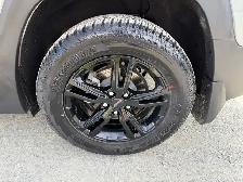 2023 GMC Terrain AT4! AWD! LOW LOW KMS! CLEAN CARFAX! NEW MV - Photo 8