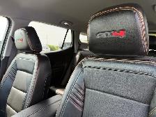 2023 GMC Terrain AT4! AWD! LOW LOW KMS! CLEAN CARFAX! NEW MV - Photo 18