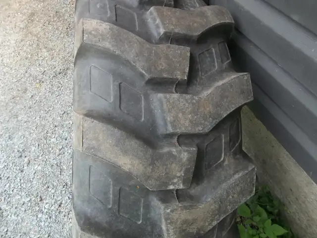 Tractor tires