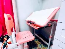kids Desk and Chair set with LED desk lamp - Photo 2