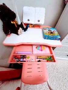 kids Desk and Chair set with LED desk lamp - Photo 6