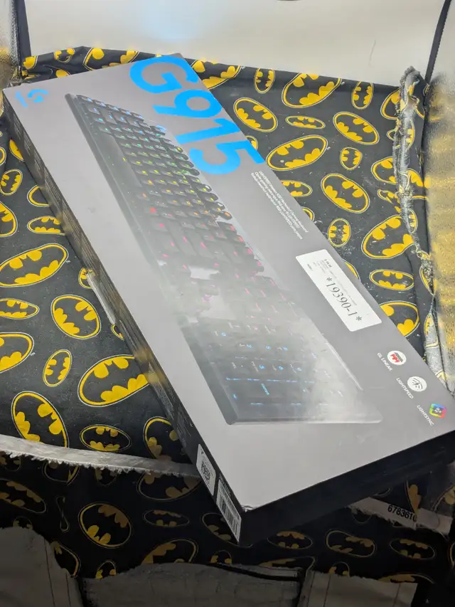 Logitech g915 RGB Keyboard (#19390)