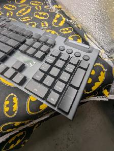 Logitech g915 RGB Keyboard (#19390) - Photo 5