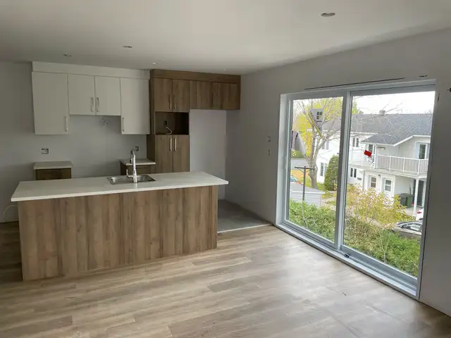 ✨ Grands 5 ½ récents à Acton Vale, disponibles le 1er août ✨