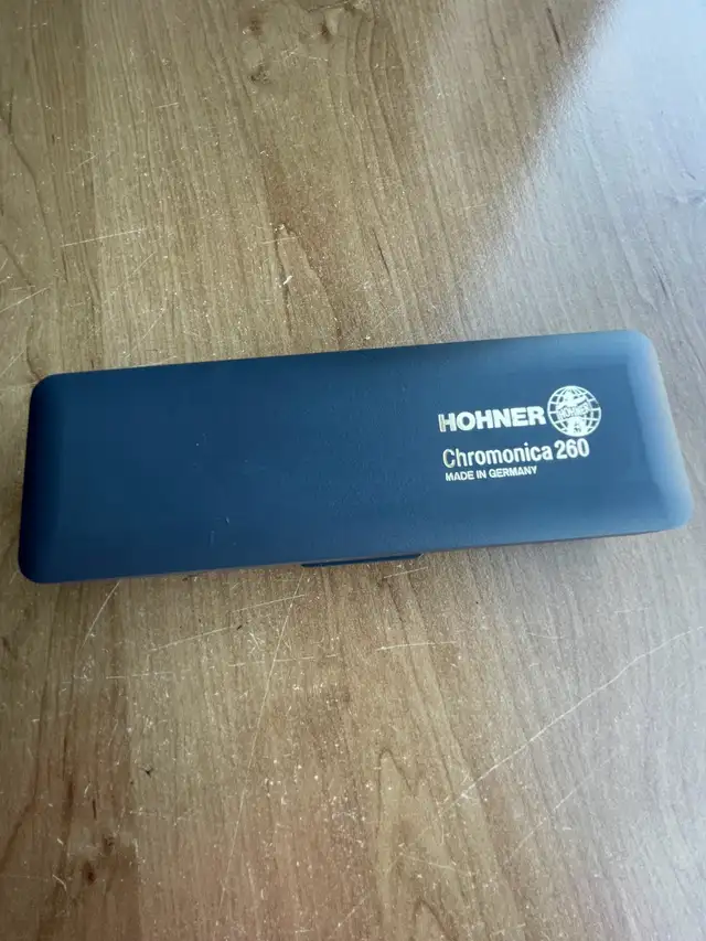 Hohner 260 Harmonica