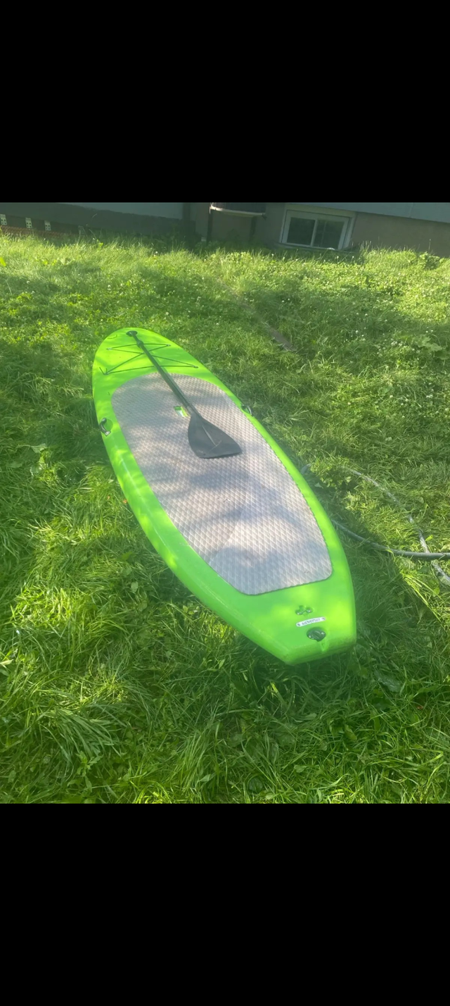 10.6ft paddle board with adjustable paddle
