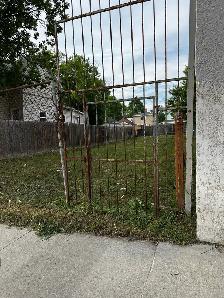 695 Selkirk Ave Commercial lot for sale