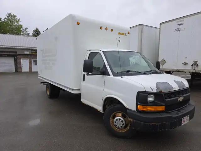 2011 Chevrolet express van