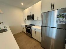 3 bed 2.5 bath Duplex Suite for Rent in Crescentwood - Photo 2