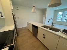 3 bed 2.5 bath Duplex Suite for Rent in Crescentwood - Photo 3