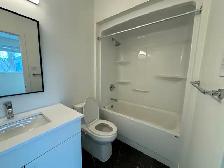 3 bed 2.5 bath Duplex Suite for Rent in Crescentwood - Photo 13