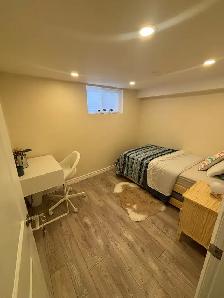 Female Student Room | Clean, Quiet & Utilities Included - Photo 10