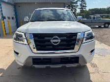 2023 Nissan Armada Platinum LOW KM / Tan interior - Photo 5