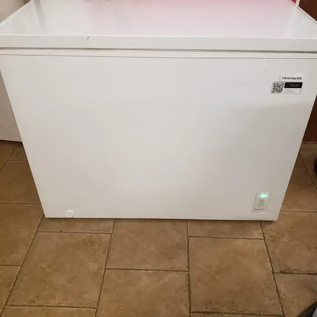 Chest freezer 2 years old perfect warranty