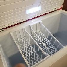 Chest freezer 2 years old perfect warranty - Photo 2