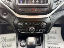 2018 Jeep Cherokee Trailhawk - Photo 19