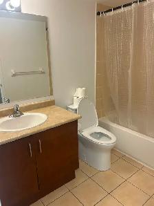Beautiful 2 Bedroom, 2 Bathroom Condo for Rent – Markham, ON - Photo 16