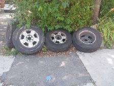 4 Free tires and Rims from Ford F150