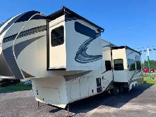 2019 GRAND DESIGN SOLITUDE 344GK - LOADED WITH OPTIONS - Photo 4