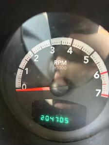 Dodge nitro 2008 avec seulement 200000km pour pieces - Photo 2