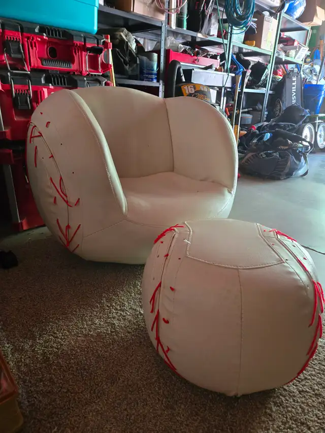 FREE KIDS BASEBALL CHAIR AND FOOT STOOL