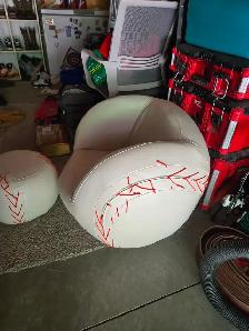 FREE KIDS BASEBALL CHAIR AND FOOT STOOL - Photo 4
