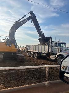 Excavator operator - Photo 2