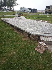 A donner: Perron pour Roulotte de Camping - Photo 2