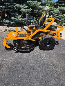 cub cadet zero turn - Photo 4
