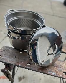ONE NICE 11' - 3 PIECE STEAMER POTAS PICTUREDASKING WAY BELOW