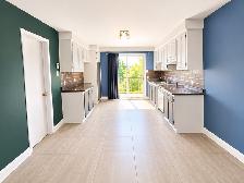Renovated 3 Bedroom Apartment with Private Terrace in LaSalle - Photo 2