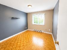 Renovated 3 Bedroom Apartment with Private Terrace in LaSalle - Photo 6