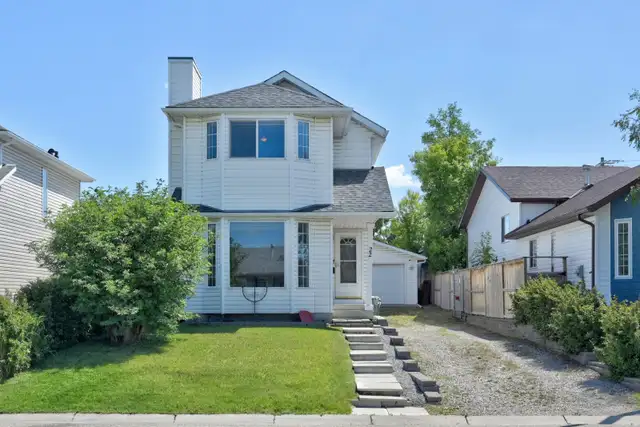 FULLY DEVELOPED -NO POLY B -OVERSIZED DOUBLE GARAGE-RV PARKING