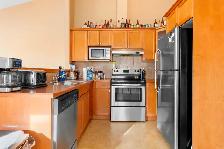 Fully Furnished 5 Bedroom Duplex in Prime Location - Photo 3