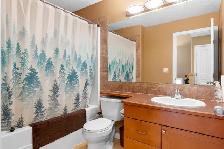 Fully Furnished 5 Bedroom Duplex in Prime Location - Photo 6