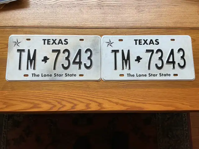 Vintage Movie pair of Plastic (Not Real) Texas licence Plates !