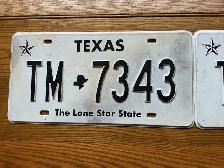 Vintage Movie pair of Plastic (Not Real) Texas licence Plates ! - Photo 2