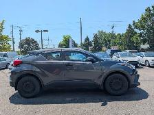 2019 Toyota C-HR XLE - Photo 8